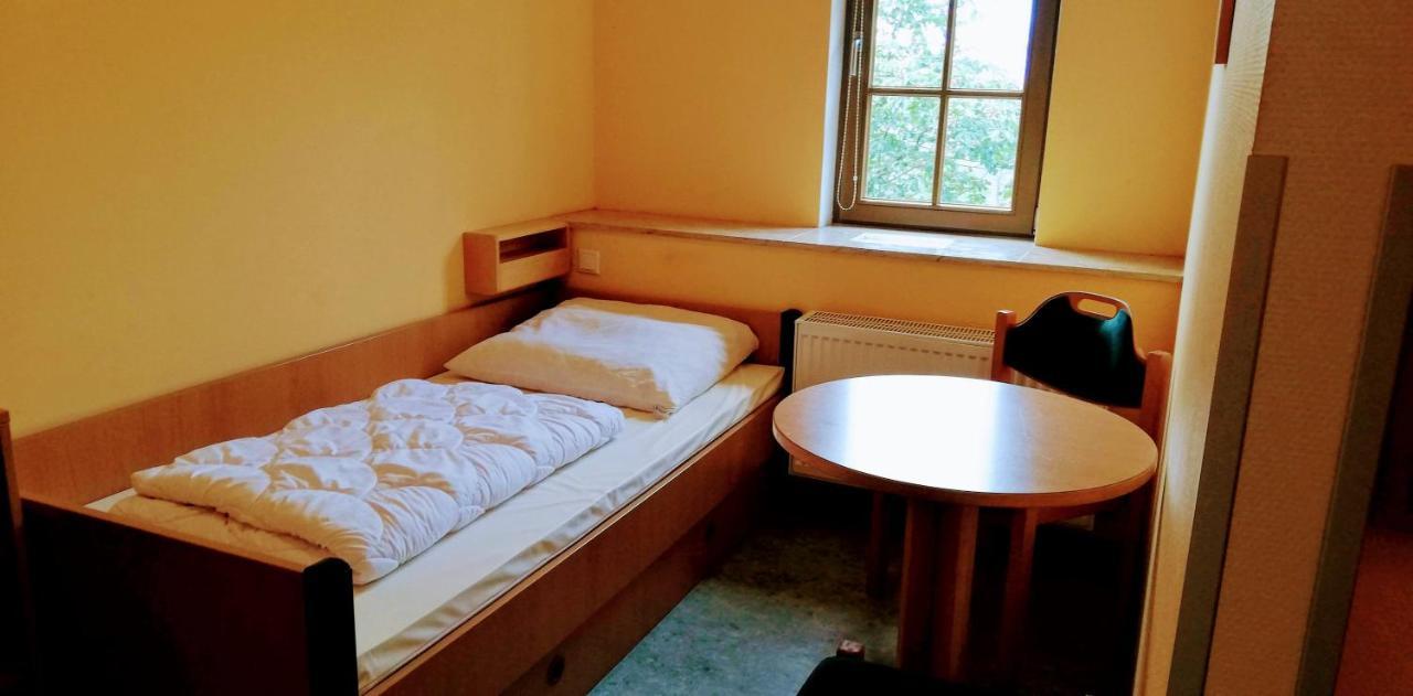 Christliche Jugendbildungs- Und Begegnungsstatte Schloss Mansfeld Hostel Εξωτερικό φωτογραφία